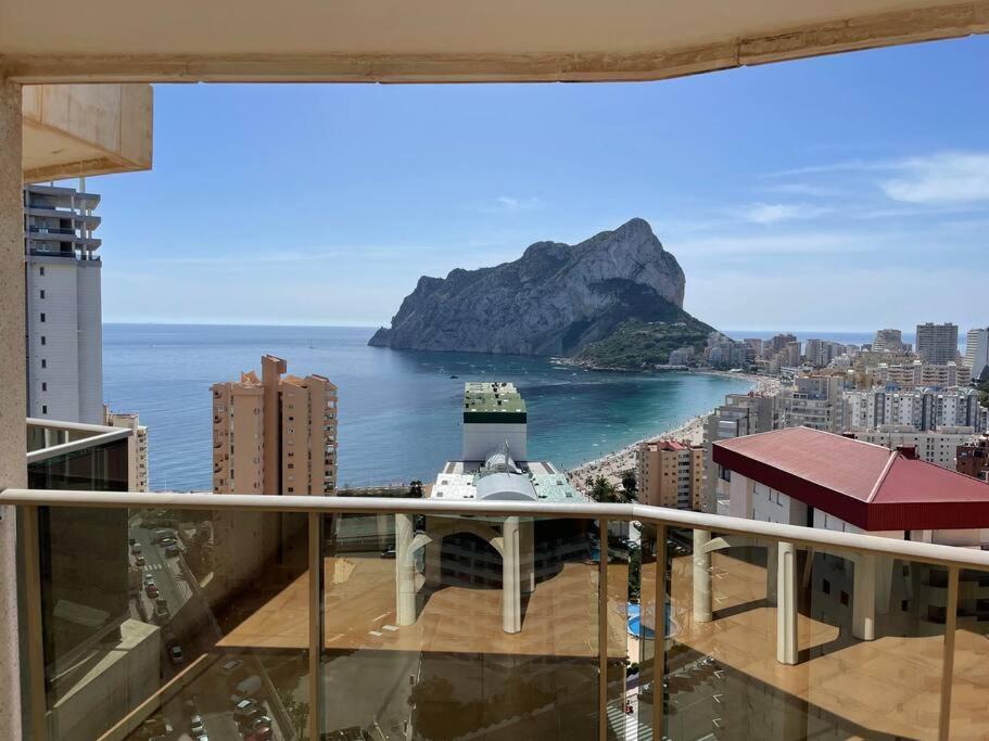 100 M From Fossa Beach In Calp Exterior foto